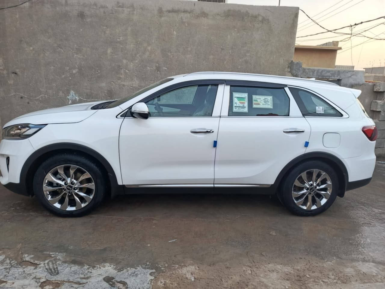 سلام عليكم سورنتو للبيع مديل 2020 خليجي ام رادار سياره مكفوله كفاله عامه سياره ماشيه 64 الف تبريد 3 قطع 7 راكب سياره واحد على واحد سياره جديده على وضع شركه مكان سياره ***********واسط  رقم الهاتف *********** اسيه
