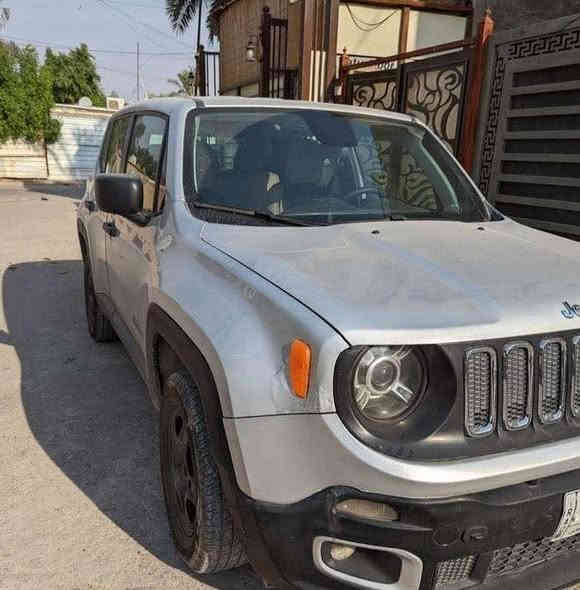 جيب رنيجيد لون سلفر  موديل 2019 باسمي رفم بغداد  ماشية 30 الف فقط المكان بغداد الزعفرانية حادثها  بين الباب عكس السائق والجاملغ مصبوغات  مشيها قليل كلش جديدة ونظيفة مواصفات سبورت بصمة هاند بريك بصمة  تشغيل تحكم ستيرن كامرا خلفية فورويل  وباقي المواصفات المعروفة بدون ذكر التغاصيل سعرها 120 ورقة للاستفسار ***********
