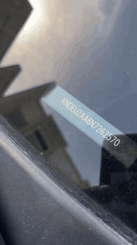 السلام عليكم 
كيا سلتوز 2022 ماشيه 50 الف 
محرك 200 وارد امريكي حادث جاملغ خلفي بارد الجهتين 
سيارة مواصفات S رقم بغداد  
مكان بغداد بحي الجامعة سعر 175 $ السيارة كفاله من كلشي
***********
