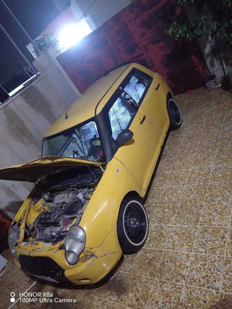 السلام عليكم
اخوان ليفان ٣٢٠
بيها بولبرين مال كير ينرادله تبديل سياره شغاله وتمشي طبيعي بس بي ونه من ادوس اكلج 
بيها خيسانات بالدوسات والهلالات  الخلفيه
تبريدها اني فتحت التفرعات يعني الراديتر والبواري موجودين بس كمبريسر ما موجود من اخذتها
دبلات خلفيه جديده البارحه شديتهن هنه  واللويات 
داخلها نضيف
شاشه دوشمتها جديده 
تايراتها الورا لوك جديد
الكدام ٧٥٪
سنويتها ٢٧
رقمها اجنبي بغداد 
عليها هيئه يمكن ١٠٠ او اقل 
شرط التحويل 
شرعي يريد  يحول وكاله ما يسوي  
 التحويل بعد البيع مباشرتا 
كابون بيها  اكتروني من تحول بسمك اطلع الها كابون

سعرها ٢٨
***********
