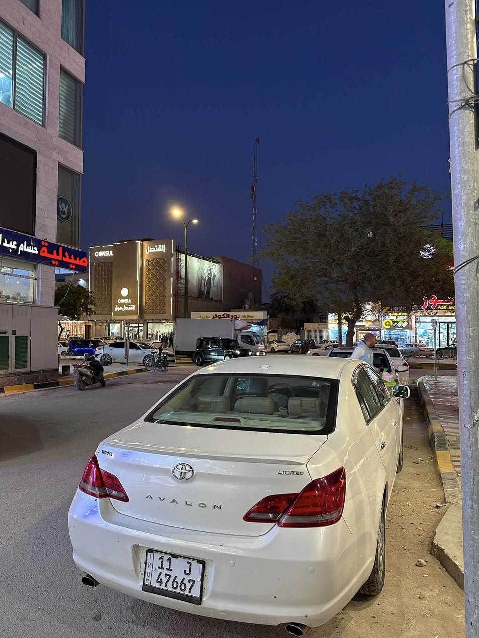 2010 خليجي
رقم بغداد الحديث
 قطعتين صبغ بدون دواخل  
المكينة جديدة توني شادها 
الكير بي ادامة كاملة دهن وفلتر 
الداخل بحالة الوكالة 

للاستفسار ***********
