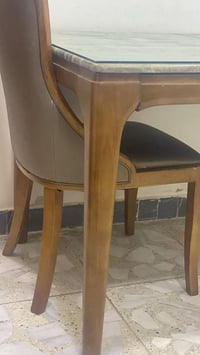 ميز طعام نضيف جداً مابي ضرر الجامه الفوك اني مسويته حفاضاً ع مرمرايه  ...
