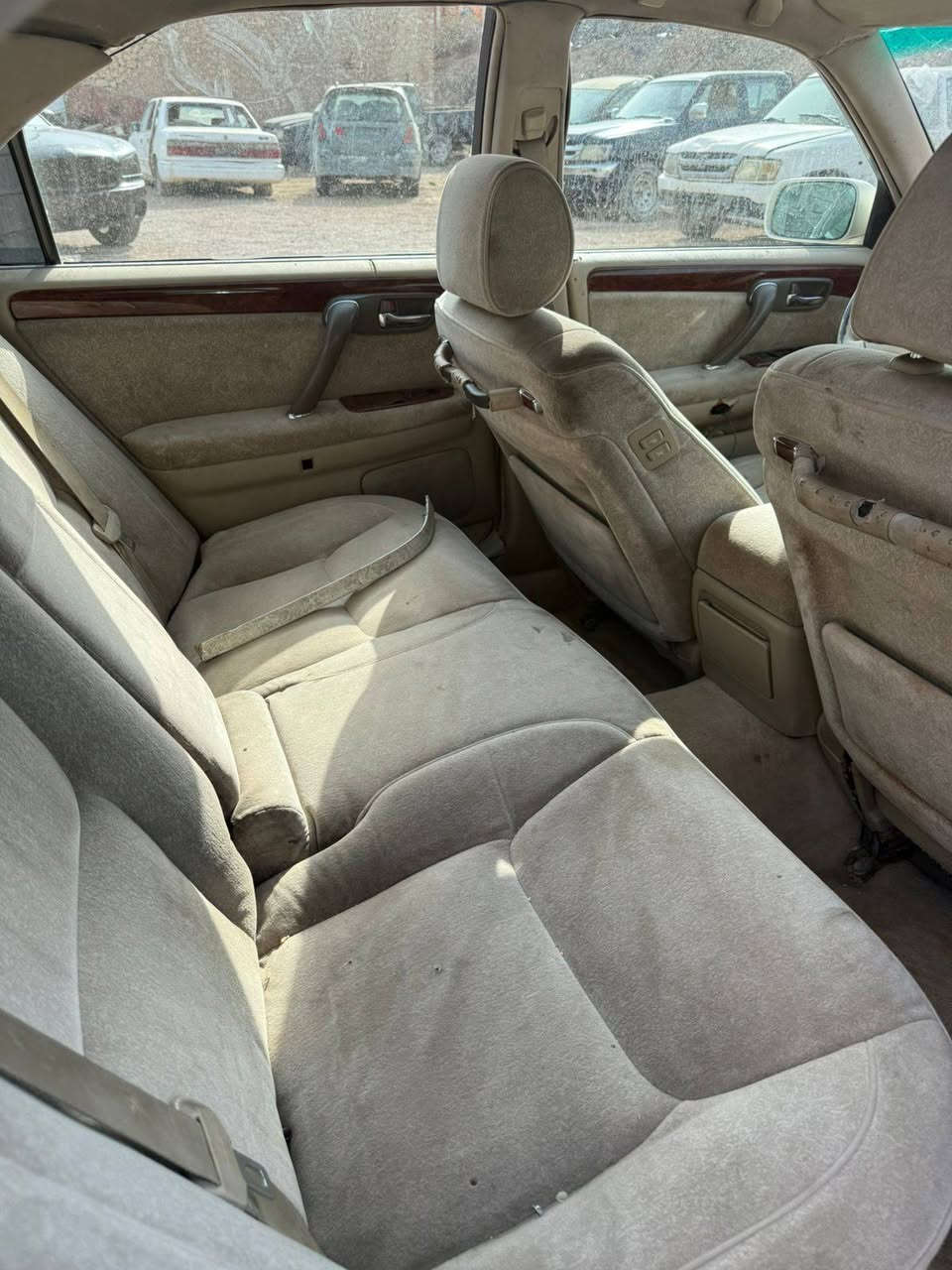 السلام عليكم
السلام عليكم

كروان موديل 1999

رقم هزه وتخصيص رقم كامل باقي بس تسليم لوحات

كصه قماره

شغاله وكامله

كير ومحرك بلادي

أوتو كير

مكان الانبار الرمادي

سعر 58$ وبيها مجال

رقم الاتصال ***********
