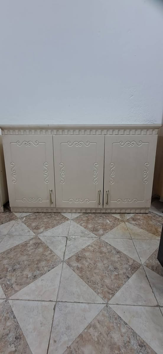 ***********غراض  البيع ستفسار اكثر تصل على رقم الهاتف بي وتساب بحركه قرب جامع ملا رشيد
