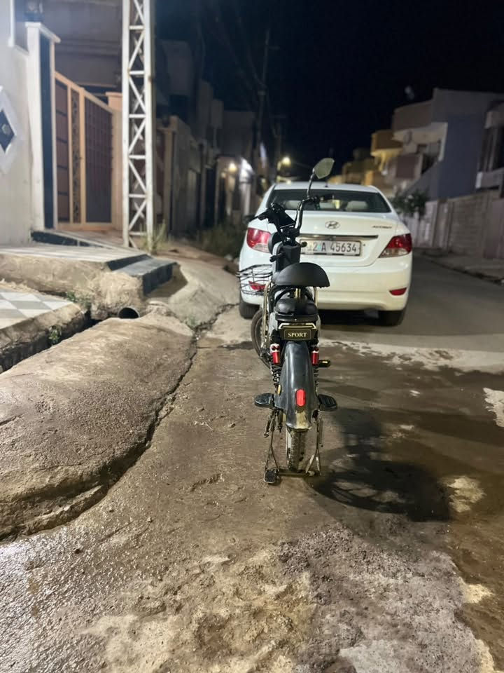 ‏السلام عليكم موطور شحن اخو جديد يمشيك 25 كيلو متر نظام تشغيل عن بعد ونظام عدم سرقة￼ ماتور شغال بالكامل لا ينقصه أي شيء شراي يدخل خاص او يتصل على الرقم WhatsApp ***********السعر 225 وبي مجال
