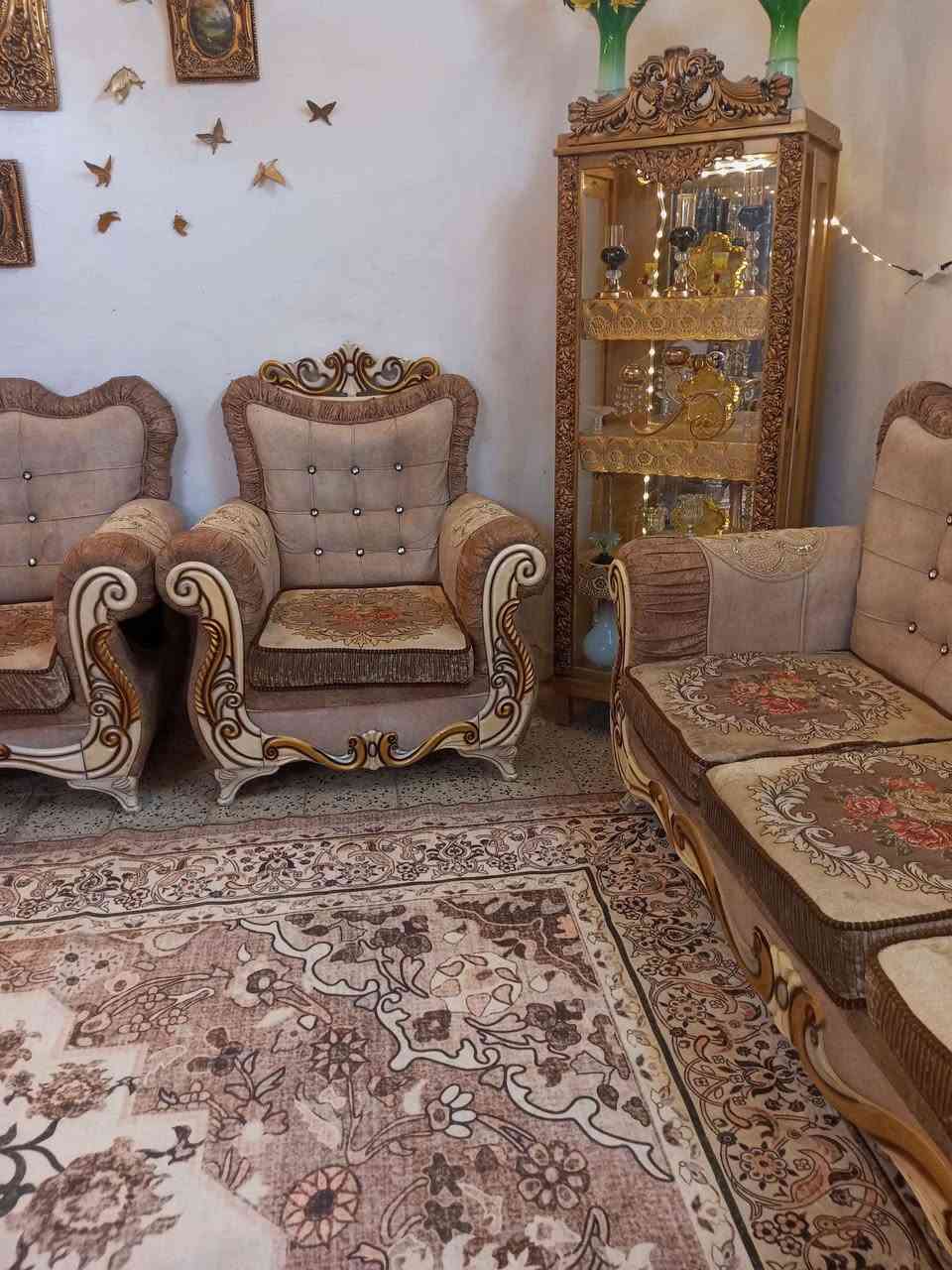 تخم زان تركي عشر مقاعد نظافه فول لسعر 500بي مجال بسيط مكان مشتل شارع لمطبك *********** بغداد, العراق

