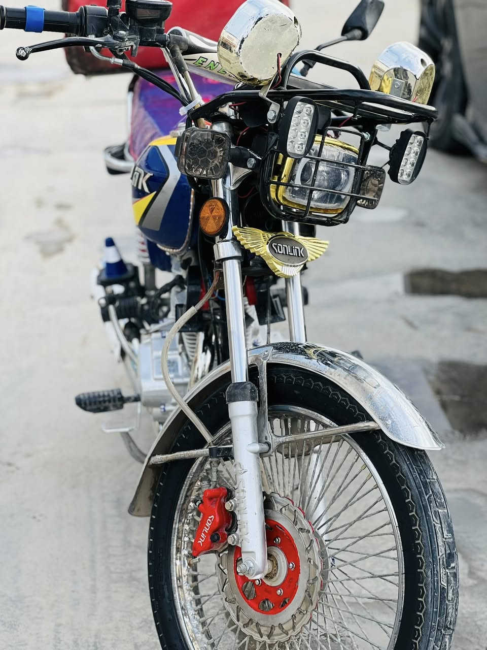 اسلام عليكم تايكر موديل 24 شرط نضافه فول  مامفتوح 
السعر625وبي مجال او مراوس بغير لون


**إذا كنت صاحب هذا الإعلان وتريد حذفه لأي سبب، رجاءا أرسل رسالة إلى الدعم الفني**