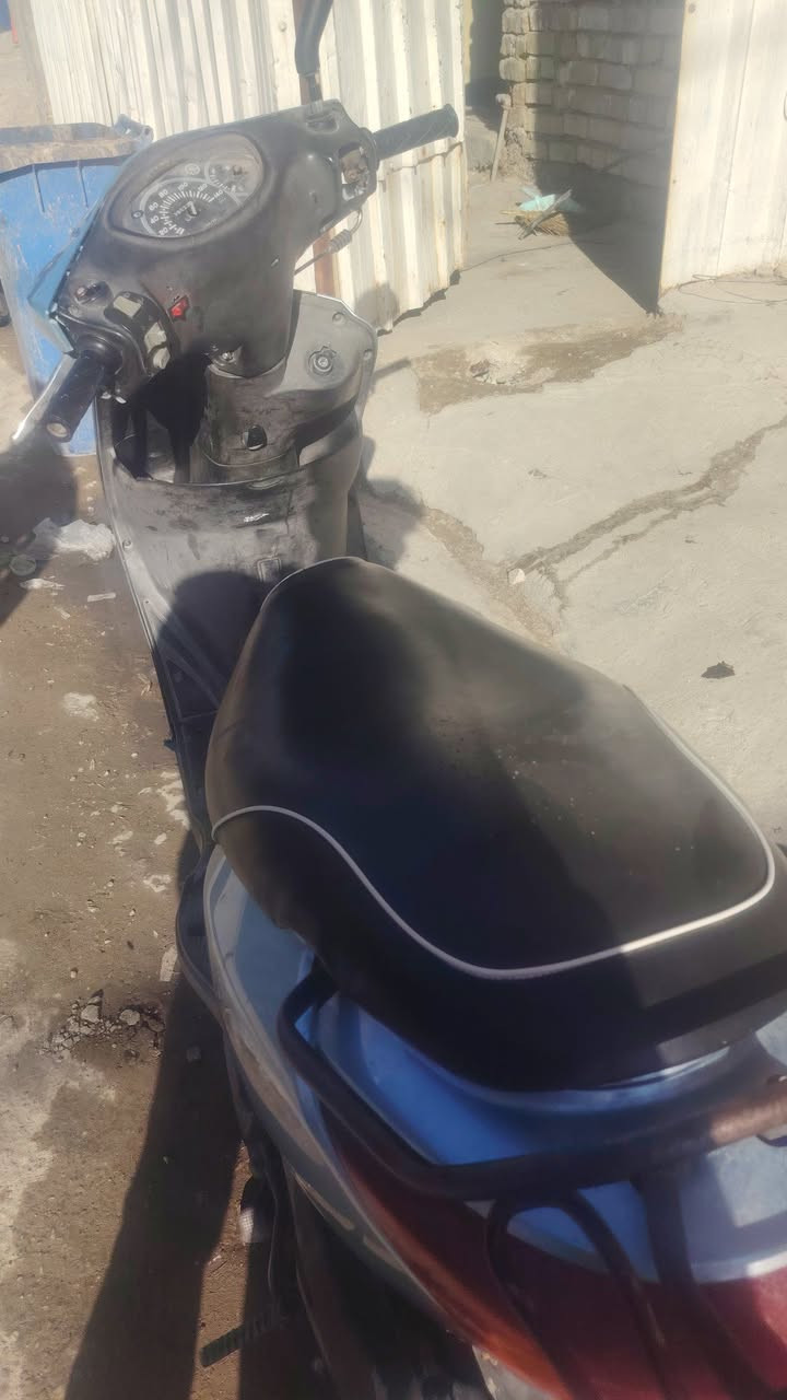 السلام عليكم من رخصة الادمن المحترم 
دراجة بريز لايت عالي مكينة برغي ممفتوح بيهه الدراجة كلهه بلادي سلف هندر مكاني بغداد مدينة الصدر السعر 450 وبيهه مجال للطيبين ملاحظة نقص بيهه بس قبق واضح بلصور وبيهه رجفة قليلة يمكن كلجات


**إذا كنت صاحب هذا الإعلان وتريد حذفه لأي سبب، رجاءا أرسل رسالة إلى الدعم الفني**