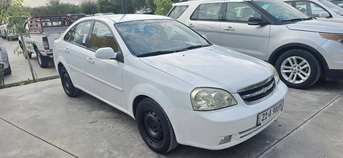 اوبترا 2011اوتماتيك . رقم سليمانيه
رقم وهزه وسنويه جديد 
صوره السونر مرفق ويه الصور
محرك وگیر . وصدرها مكفوله شرط الفحص
تايرات تخم جديد
مكان السياره كلار . 
***********
سعر السياره 80 وبيها مجال
