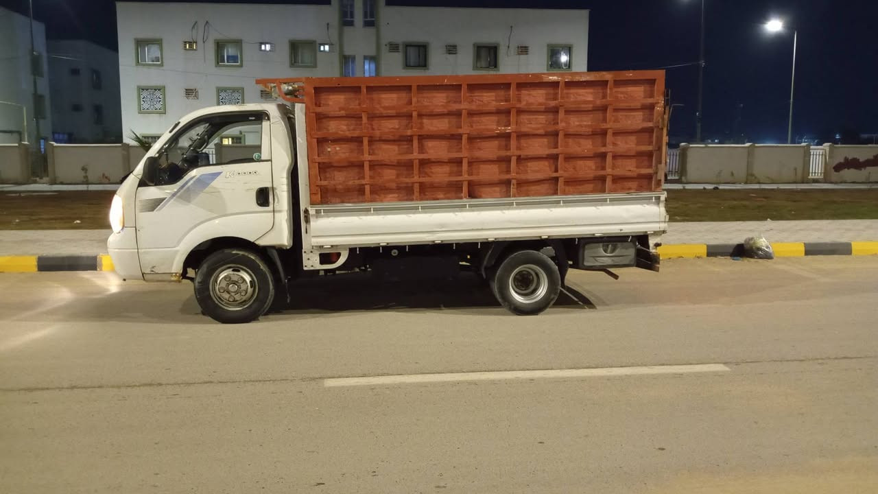 سلام عليكم كيه فحل البيع سعر 100 رقم نجف مكان نجف كفاله عامه  موديل 2010 الاتصال  *********** تحويره كامله
