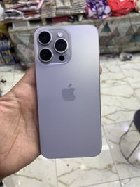 15 pro max  256ذاكرة 92%باتير 257دورات للشحن  07838313911 البياع مليون...