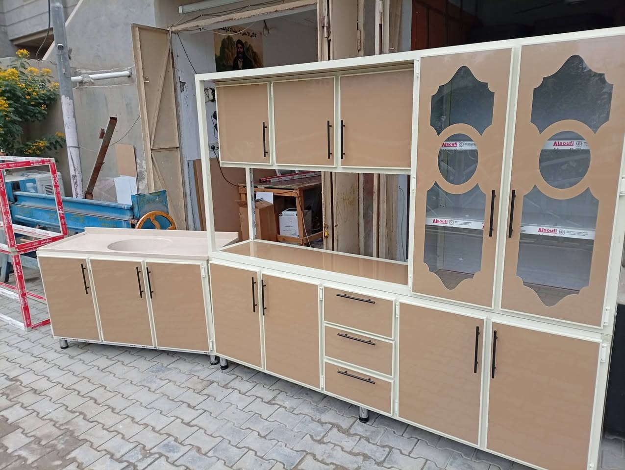 للبيع كاونتر جديد تزكام قياس مترين ونص وسنك متر ونص مرمر العنوان مقابيل البطاقه  الوطنية الاتصال ***********الاسعار تخفيضات
