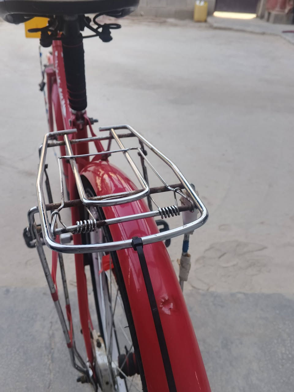 للبيع بايسكل المكان لانبار السعر 75وبي مجال للطيبين ***********
