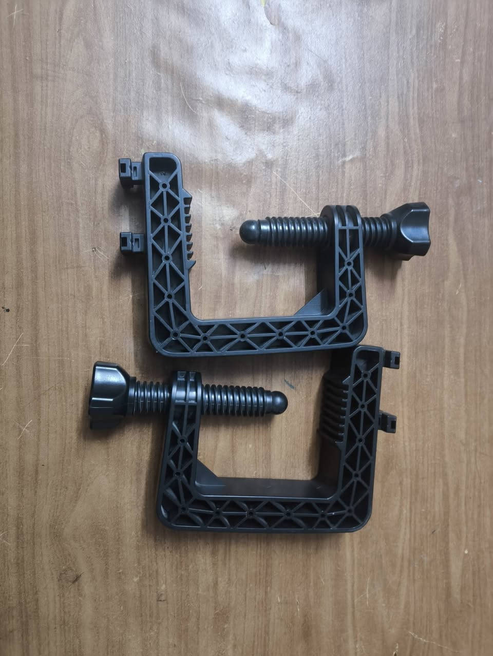 السلام عليكم دركسون من شركة flash fire نوعية جيدة دوران 900 درجة وتكدر تخلي 270 درجة يجي ويا كير 6 سرعات من شركة pxn وياه دواسات ثلاثية مقاومتهه حلوة كاكل هو والقواعد مالتة السعر 70 الف وبي مجال بسيط متوفر توصيل لجميع المحافضات للأستفسار اكثر ***********
