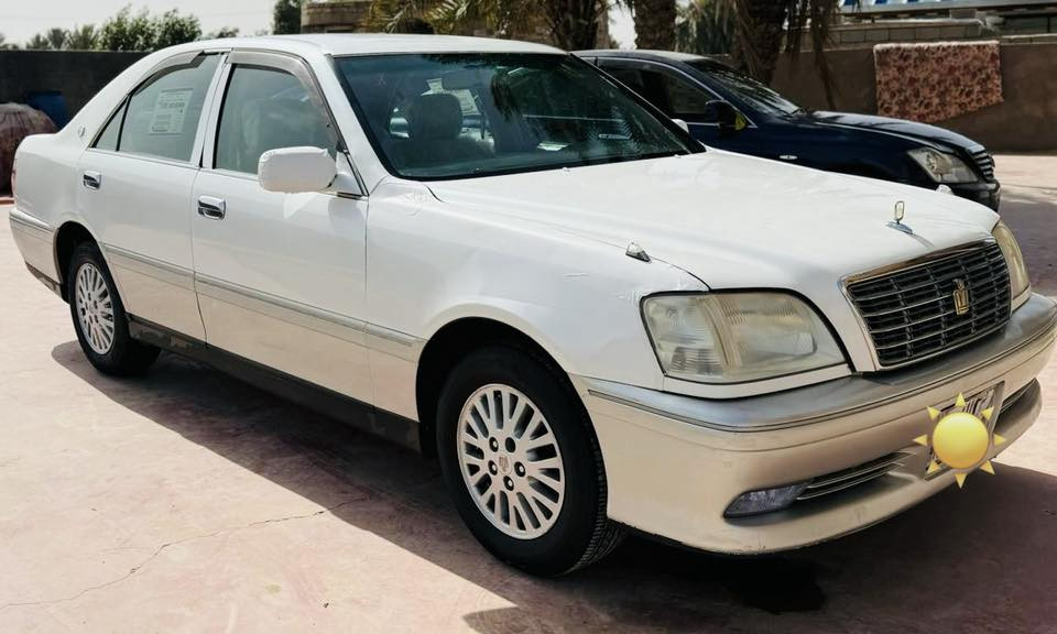 ملكة دخول جديد كارتون 
كصة وحده متوم ارقام وسنويه طبق الأصل شرط حاسبه كير ومكينه ديڤور الكبير كفاله دكمتين تبريد ثلج حدادية جديده كهربائيات كله شغاله تخم تاير جديد 
ستيرن كهربائي دواخل جديده بالجيس سياره جديده وجاهزه من كلشي ماتصرف عليه ربع 
السعر 34 وبيه مجال 
مكان الشطره ***********
