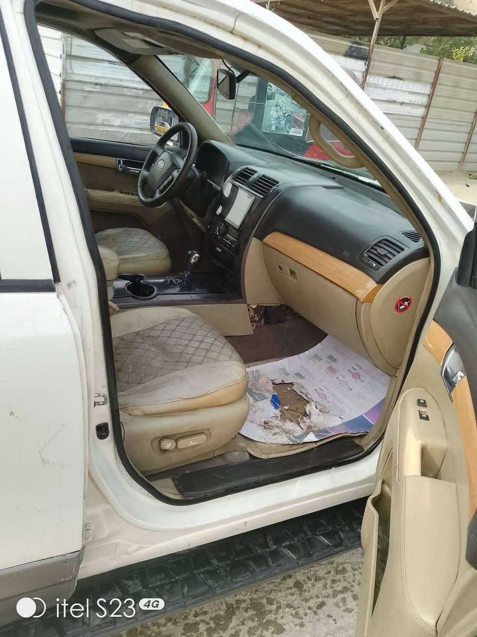 سلام عليكم سياره مهافي موديل 2011 رقم ربيل سياره بيه مكلوبه ومعمره تعمير مو حلو سياره فول موصفات كير ترد وكاله ترد تحويل سعر 65 مكاني بغداد رقمي ***********
