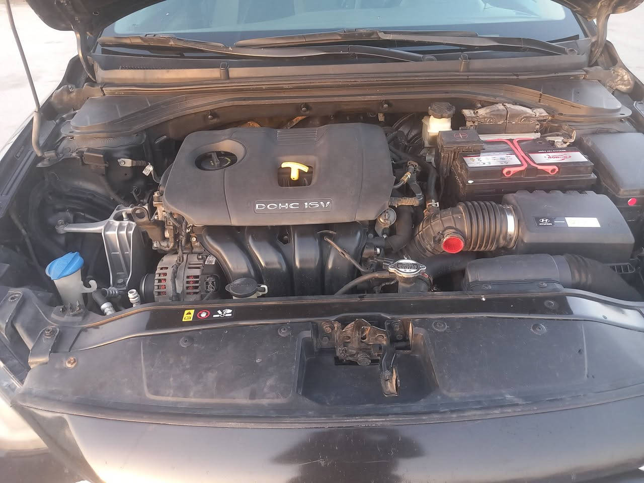 النترا موديل ٢٠١٧ لون اسود سياره تحكمت ستيرن ويل كب وشاشه كبيره وكامره دواره ورقم شمالي حادثها جاملغ خلفي وصبغ نص باب بدون داخل سياره جديده ع ايدي وبالعافيه ع الي ياخذها للاستفسار الاتصال ع الرقم ***********
