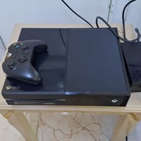 اكس بوكس ون • هارد ٥١٢ • ملحقات اصلية