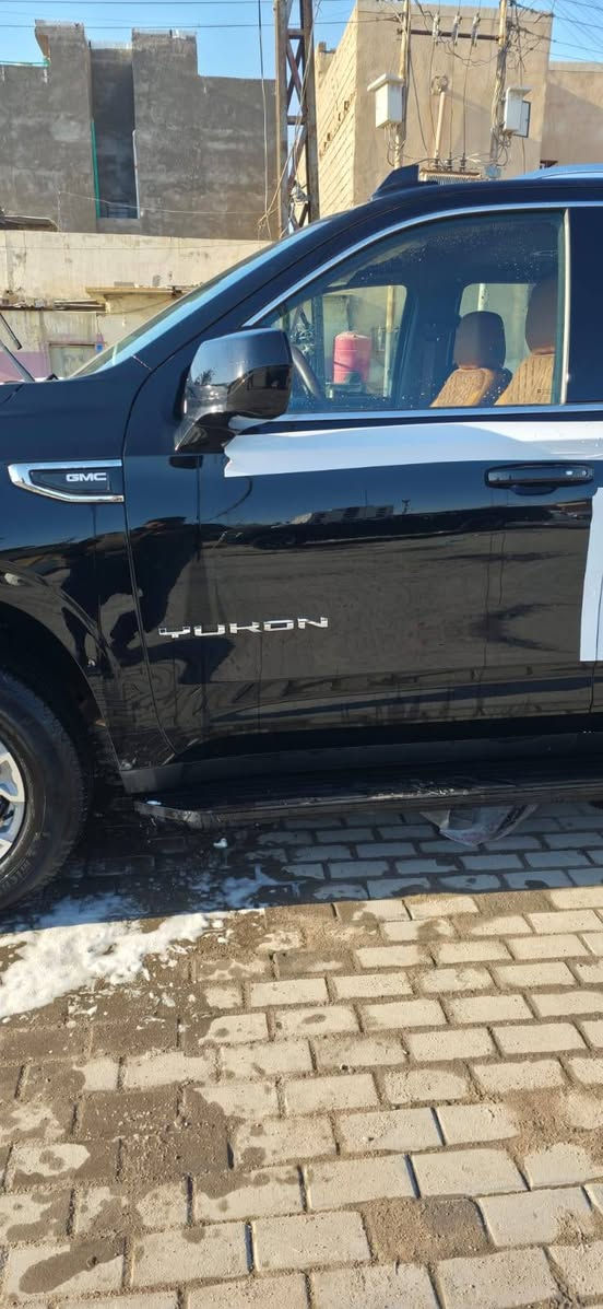 جمسي يوكن وكالة المنصور (كفالة عامة) مغلفة PPF بالكامل موديل 2024 فئة SLE خليجية ماشية 20,000K.M
باسمي رقم بغداد هزة جديد بعدها توني سويتها السيارة جديد بمنى الكلمة
المواصفات
كشنات كهربائية للسائق والراكب
شاشة كبيرة
جنطة كهرباء
بصمة ابواب عدد 5
حساسات بالمري مع تسخبن
رادار
حساسات خلفية وجانبية
ويل حجم 18 كروم 
مانع تصادم وهواي مواصفات بيها مواصفات SLE معروفة
السعر 54,000$
يعني 5 شدات و 40 ورقة
وبيها مجال للشراي
***********
