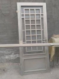 باب حديد مستخدم شي قليل للبيع المكان بغداد الشعب قرب محطه سما بغداد با...