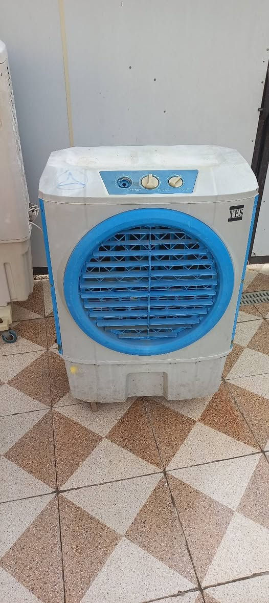 مبردات عدد 2 حجم كبير وحجم وسط للبيع بسعر مناسب الاتصال ***********
