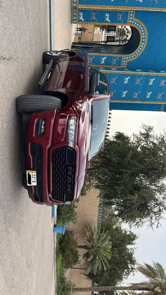‎السلام عليكم
Dodge RAM  2025 الشكل الجديد

V6  3600 
‎✅المواصفات : 
رادار امامي وخلفي وحساسات امامي وخلفي
‎شاشة وسطية كبيرة كاري بلي واندرويد اوتو
‎نقاط عمياء 
‎كاميرا خلفية  
‎تشغيل بصمة (stop/start)    
‎كير اوتوماتيك 8 سرعات  
‎تحكم ستيرن 
‎مثبت السرعة 
‎نظام توفير الوقود eco mode
‎نظام مانع الانزلاق و الثبات
‎عداد المسافة / 6 الف فقط اخت الزيرو
‎سيارة باب سكن صبغ فقط بدون تبديل بدون ايرباك بدون
‎ اي ضرر داخلي
‎الموقع / بابل الحلة
مرقم اربيل كامل باسمي هزة وسنوية جديد
تحويل مباشر
***********
