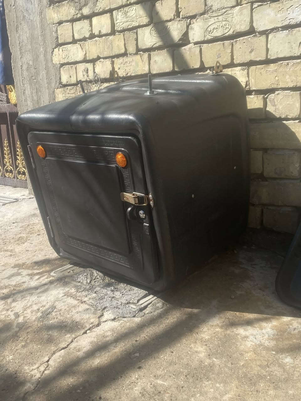 صندوق دلفري جبير مستعمل جديد سعره 25 مكاني بغداد الحبيبيه
***********
