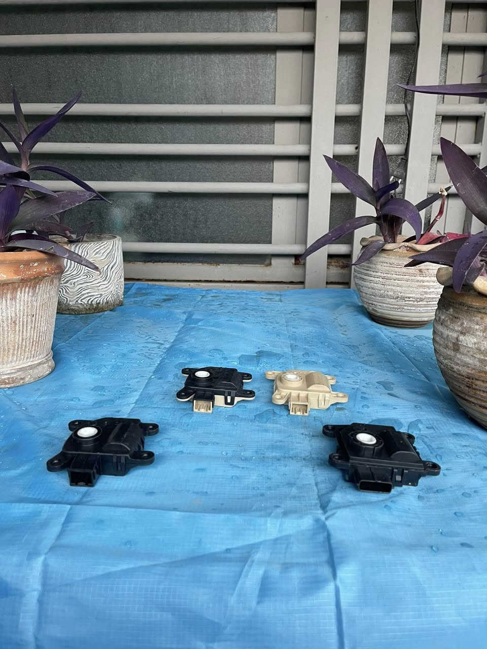 ماطورات بوابات سيارات كورية ، صناعة كورية جديد ، السعر 12 ألف ، للاستفسار  ***********
