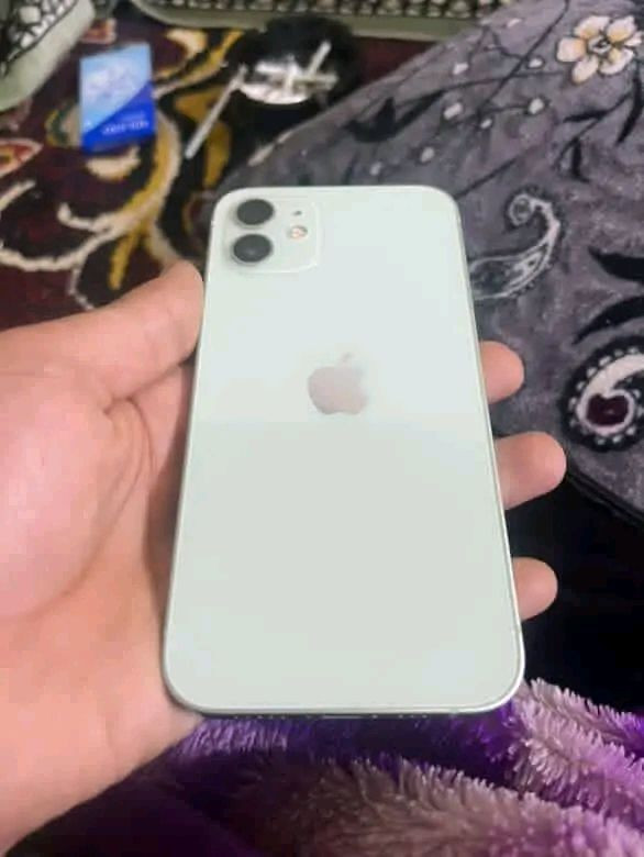 ايفون12 عادي مبدل شاشه ٣ خيارات بطاريه100 جهاز كله شرط شغال لبيع ٢٢٥ او مراوس ذاكره64


**إذا كنت صاحب هذا الإعلان وتريد حذفه لأي سبب، رجاءا أرسل رسالة إلى الدعم الفني**