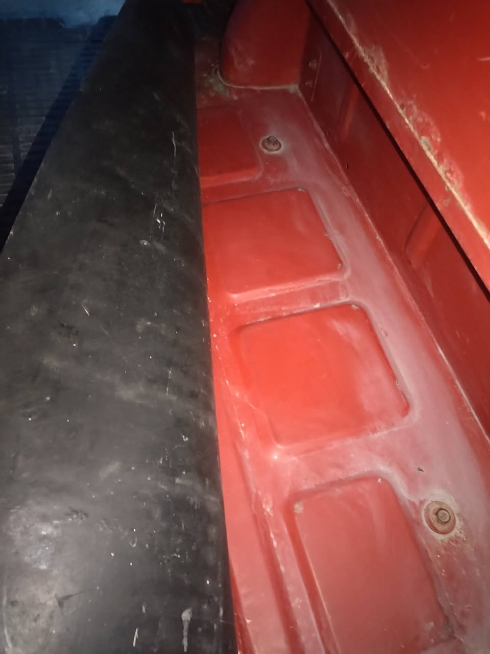 سلام عليكم تكتك للبيع موديل 18 رقم وسنويه تكتك بلاديه سعر 4200 اتصال ***********
