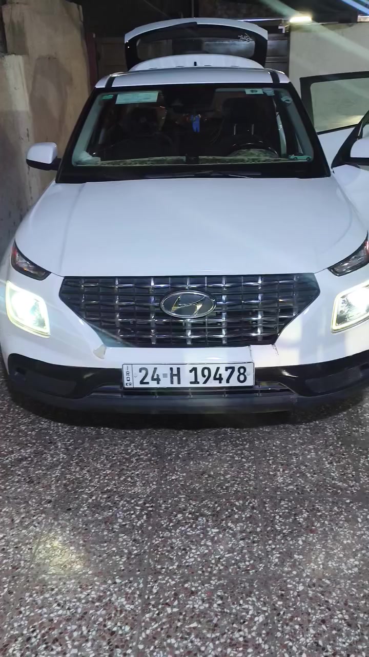 السلام عليكم 
هونداي فينو  وارد امريكي موديل21 ماشية ٤٩ الف قابل للزياده محرك 1600 دبل نوزل 
ضربتها كدامكم بصور اهنا بلعراق بيها ضربات مصلحه عل بارد ومقطع فيديو موضح الكم بي الكير مالها at مو  svt وباقي المواصفات كدامكم رقم دهوك تريد وكاله تريد تحويل السعر 19 مليون وبيها مجال السيارة مال ابنيه استخدام شخصي العنوان بغداد زعفرانيه 
***********
