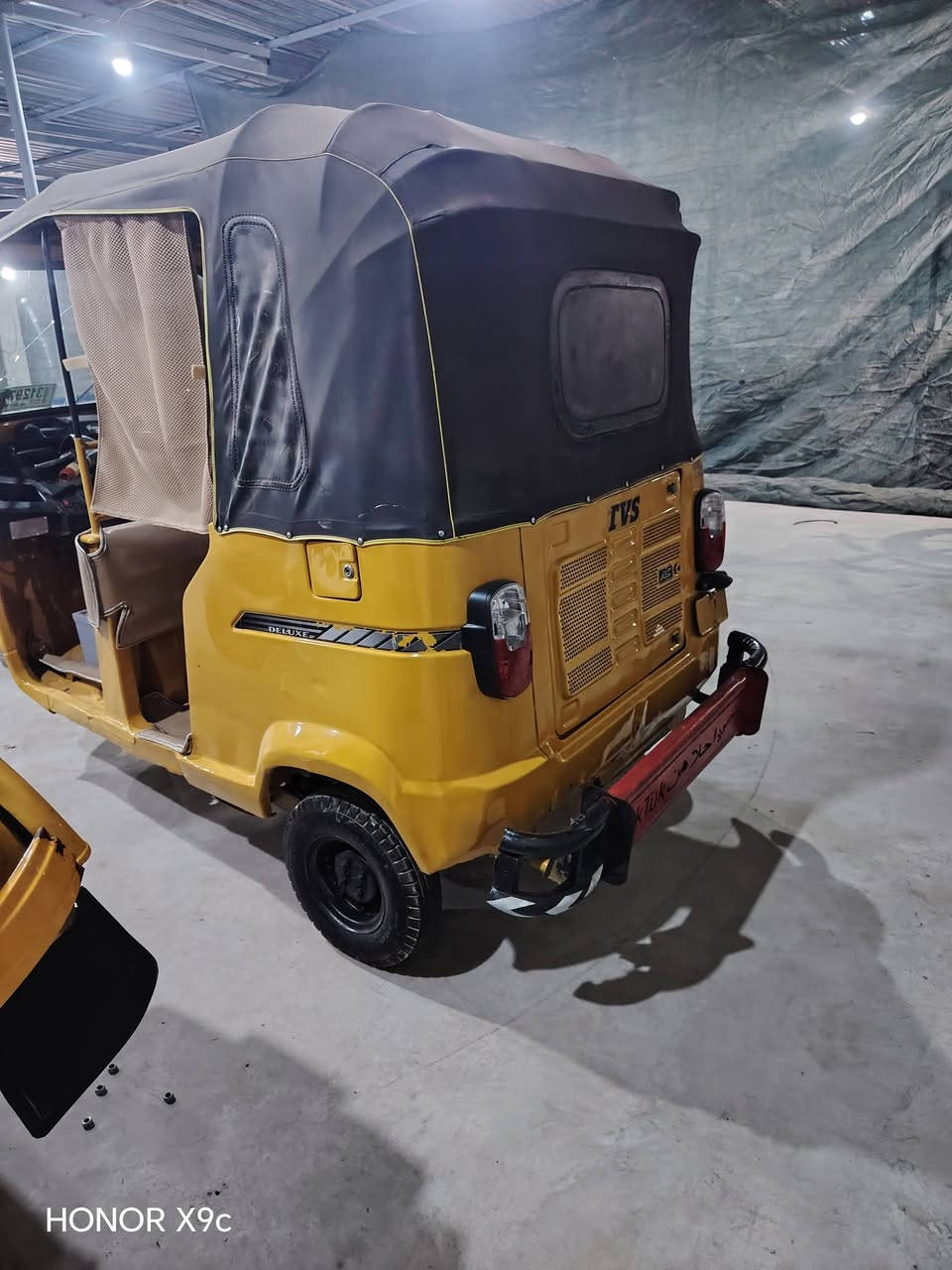 تكتك تي في اس للبيع
موديل  19

اوارق كامله تكتك مصبوغه عام للجماليه فقط

التكتك كامله مكمله كبل للشارع

ضفيره جديده 💫💥

تجفيت جديد 💫💥

نكره سلف💫💥

تخم تاير جديد 💫💥

دوشمه جديده ارضيات 💫💥

السعر 3250 وببها مجال للطيبين 

العنوان ديالئ قرب مطعم سامان

***********5 مجتبئ 💬
