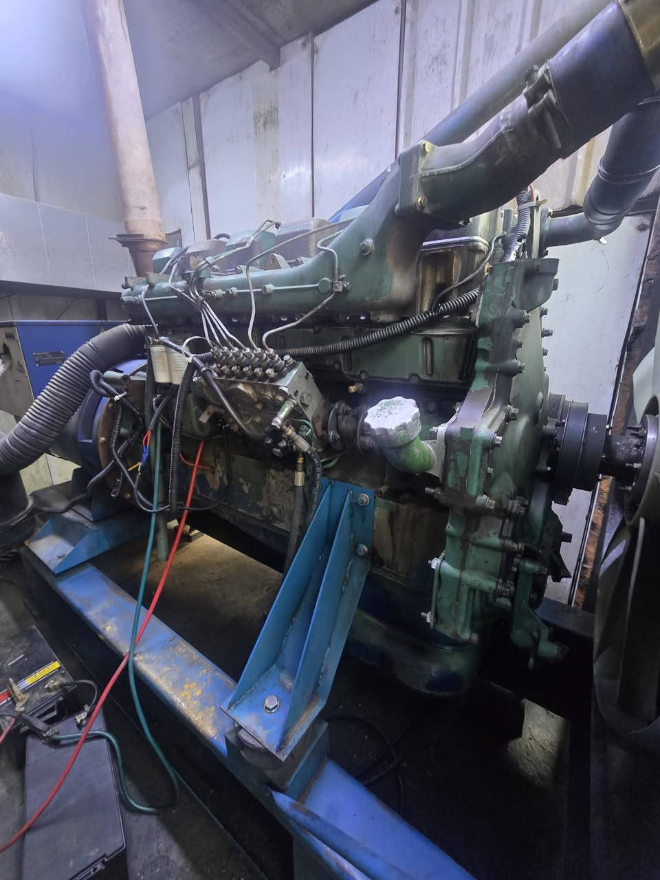 مولده للبيع فالفو دي ١٦ ٥٠٠ كيفي عل فحص وعل حمل وعل ضمان وهذه رقمي ***********
