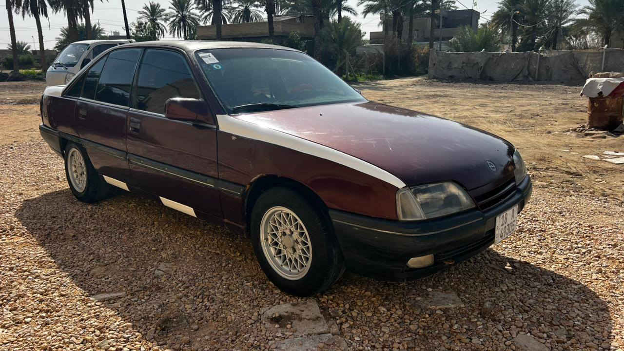 للبيع اوبل اوميكا 1990 رقم بابل بسمي سنويه لل2028 مكفوله من الضربه والحادث كير عادي كهرئيات كلها شغاله سياره حلوه وجاهزه السعر 30 وبيها مجال قليل مكانها حله 
ورديه خارج ***********
