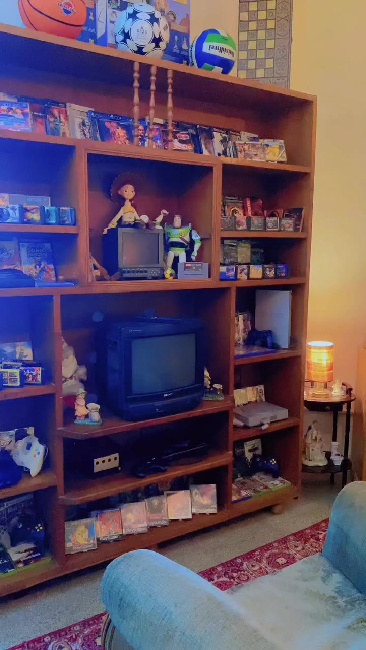 classic games consoles room 💗

#جمعة_مباركة


**إذا كنت صاحب هذا الإعلان وتريد حذفه لأي سبب، رجاءا أرسل رسالة إلى الدعم الفني**