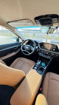 سوناته ٢٠٢٣ • تكسي دبي • ٥٥٠٠٠ كم