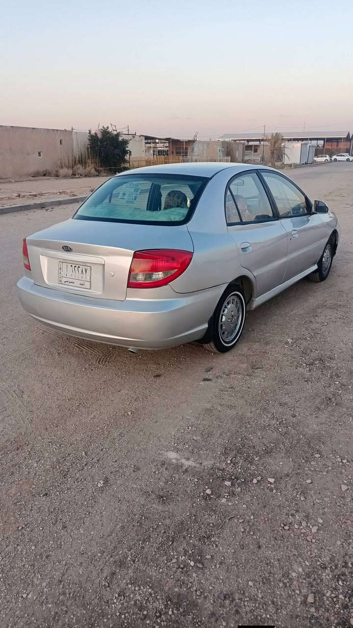 السلام عليكم كيا ريو موديل 2003  خليجي السعر 48 رقم نجف السنويه  صاقطه ل2024السياره مصبوغه صبغ  عام جاهزه ماعيزه اي شي مكفوله من الضربه و الرسميات كير محرك جدد شرط محرك مفتوح مو مسكر حداديه جديده كهربائيات عده التبريد  مو شغال كلهه شغاله تخم تأير جديد 
السعر (48)  اتصال *********** مكان السياره نجف  بلا زحمه لموشراي لايخابر رجائن
