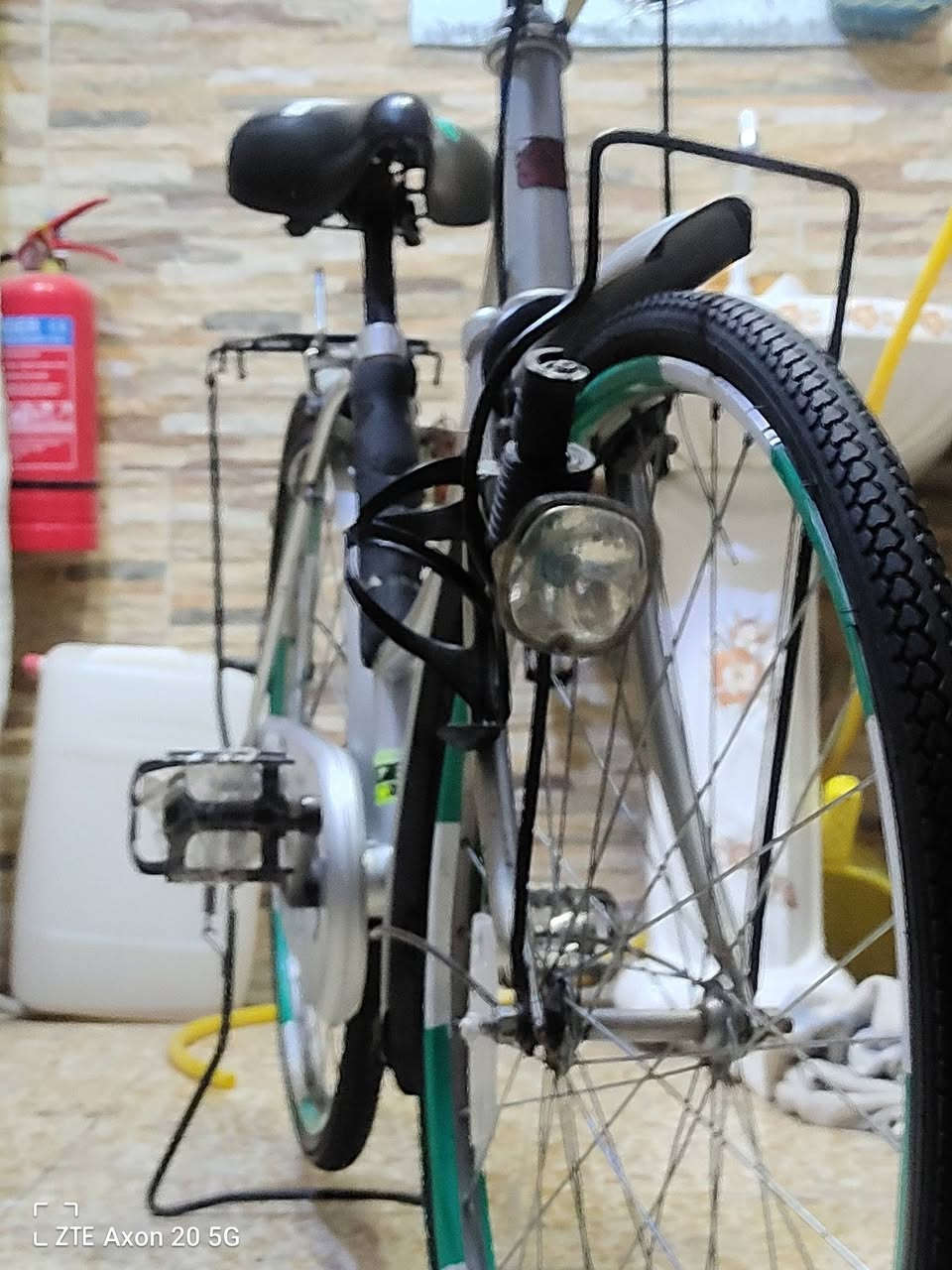 السلام عليكم عندي بايسكل موزه للبيع نظيف جدا 
السعر 80 وبي مجال واذا تريد طبلي على الخاص


**إذا كنت صاحب هذا الإعلان وتريد حذفه لأي سبب، رجاءا أرسل رسالة إلى الدعم الفني**