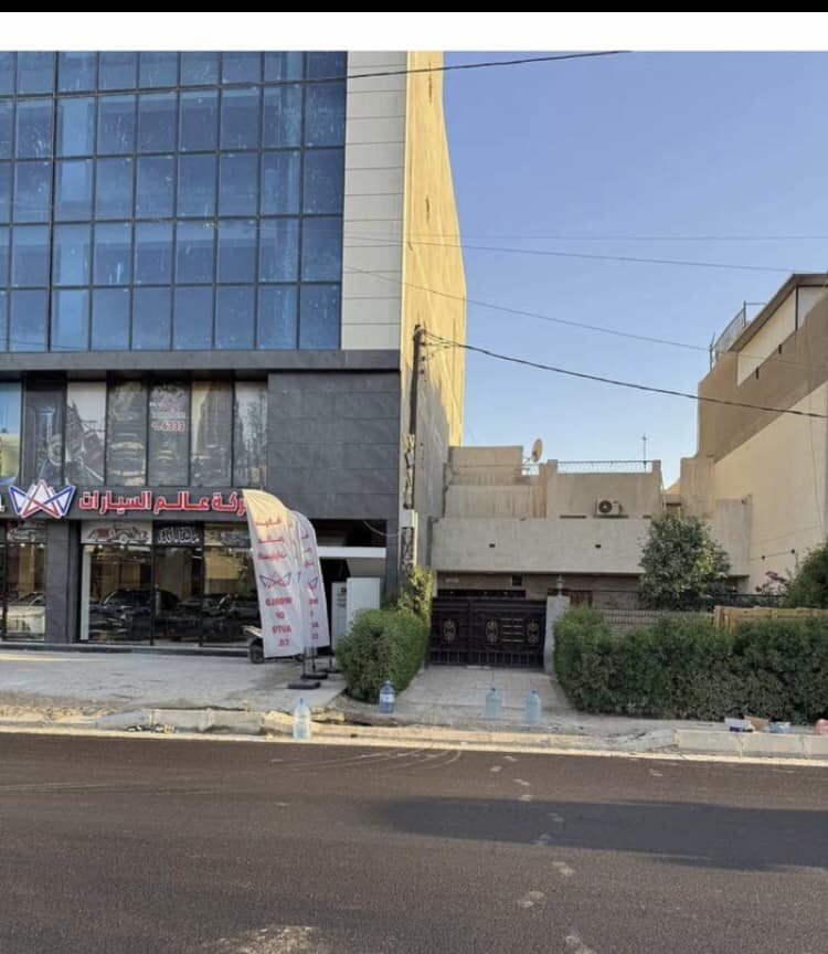 دار تجاري للبيع بالمنصور
دار تجاري للبيع شارع بلدية المنصور مجاور كاتب عدل المنصور قرب مجسر البيجية بناء كلاسك
المساحة ٢٢٧ م جبهه ١٠ م زنجيل ٤ غرف نوم مطبخ وصالة واستقبال وحديقة ورصيف وتشجير.  

***********
