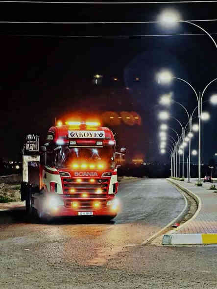 السلام عليكم سكانيه البيع 
موديل 2011دبل قماره 
سنكل ميكانيكي دوار 
كير محرك كله  بشرط 
محرك V8
أوتوماتيكي تخم تاير جديد 
ثلاجه 
سياره جهازه الشغل 
سعر 5 
مكان صلاح الدين قضاء العلم 
***********
