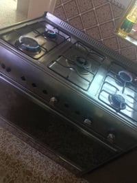 مبردة إيرانية • طباخ ٥ عيون ناقص يدات • فرن شغال