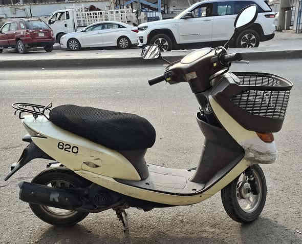 دراجة هونداي سرعة ٦٠ للبيع
حالتها جيدة جدا
السعر ٤٠٠ الف
للأستفسار الاتصال على ***********
