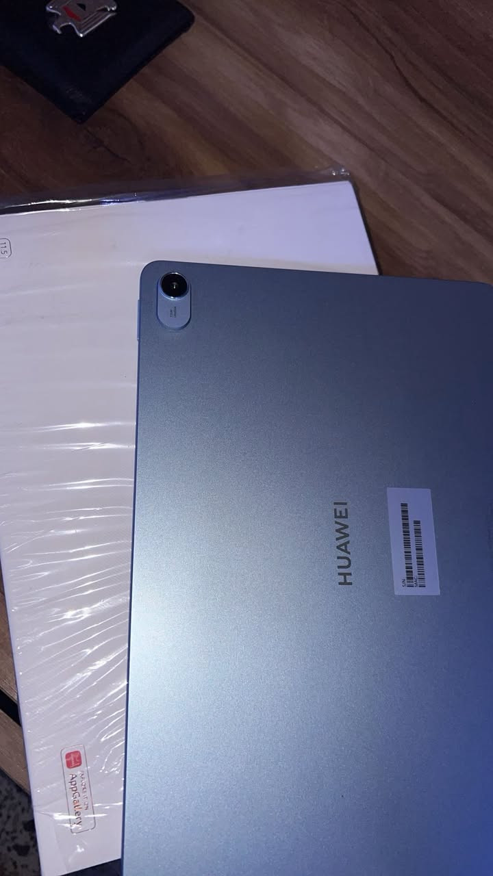 سلام عليكم
لبيع ايباد هواوي مات باد 11.5
مساحة الاجمالي 256
مستخدم فقط شهر
اصدار 2025
السعر : 400
العنوان بغداد
الرقم ***********
