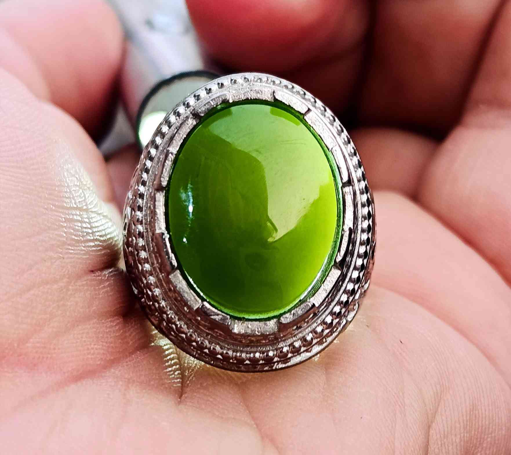 سلام عليـــــكم 🫷🏿👇👇عيــد مبـارك 

تحفه فنيــيه(يشــم يماني ذمه خشن يخبل) 

صياغه يدويه فضه ثگيله جدا 
قيــــــاس الخاتم(23..24)

يوجد توصيل بدون مراوس او حجز مكاني سماوه سعـــره مع التوصيل(45)🔒🔒


**إذا كنت صاحب هذا الإعلان وتريد حذفه لأي سبب، رجاءا أرسل رسالة إلى الدعم الفني**