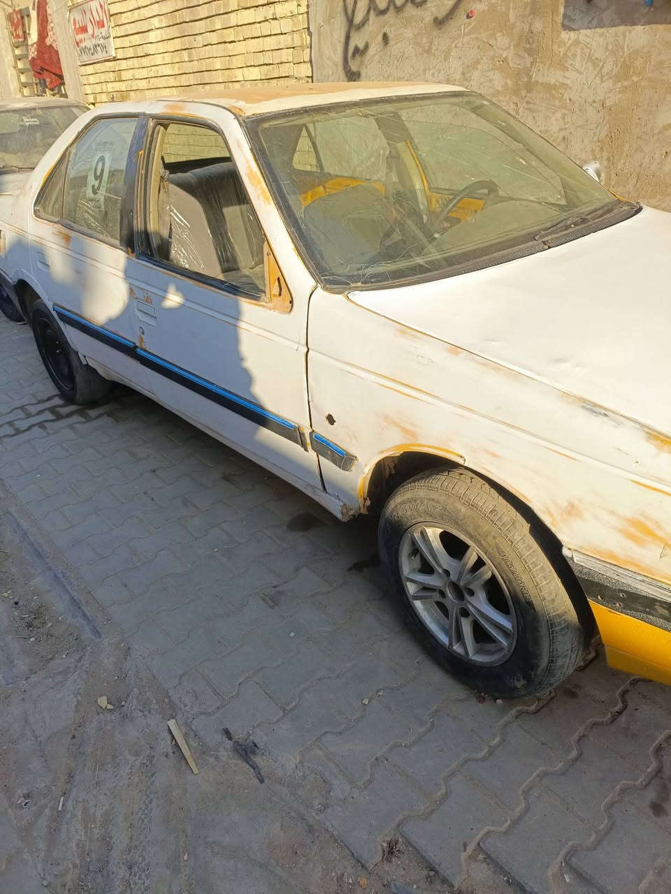 بيجو موديل 9 ماندل راعيها  مصبوغه اساس حاليا
سنويه عضم منتهيه مكينه وكير السياره شغاله كلشي مابيها 

ابيع كوم حديد

 بمليون وربع قفلها 

مدينه الصدر 

***********
