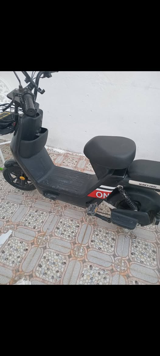 درجه  شحن  للبيع. نضيفه جداً. خمس بطاريات موديل.   2025    حجم  14
عنوانها ديالى بعقوبه
***********
