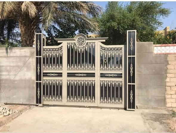 حدادة عامه متنقله لكافة اعمال الحداده ابواب شبابيك مناور سقائف كل شي وحسب الطلب اتصل واجيك للبيت ***********
***********
