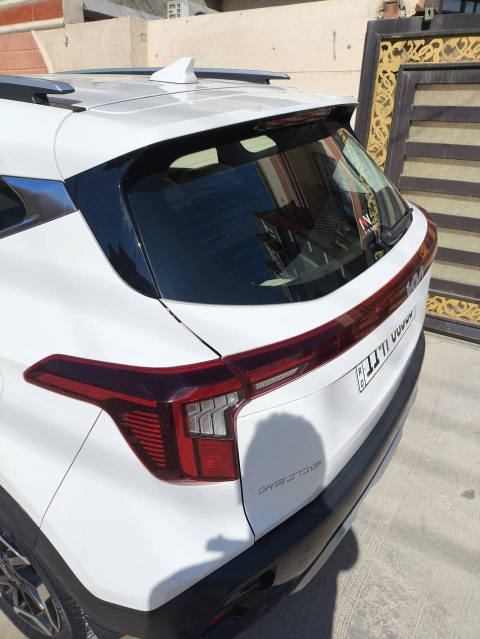 سلام عليكم كيا سليتوس موديل ٢٠٢٤ مال الدولية ماشية ٣٠ الف كيلو كير محرك صدر مكفولات بيهة صبغ موضحة بل مقطع سيارة باسمي رقم بغداد هزة جديدة 
السعر ١٤٥ 
مكان السيارة بغداد 
***********
