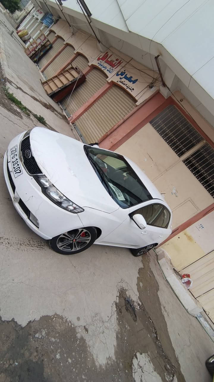 السلام عليكم 
كيا سيراتو  
موديل 2010
رقم أربيل جديد
شرط التحويل 🚦 فقط 
بدون كاربون بانزين 
محرك وكير شرط 
طخم تاير طخم امامي خلفي جديد 👋 
ظررها 3قطع صبغ وكدام العين  والمسطره مال جاملغ ورفوقه ويا الصور السونار مرفوق ويالصور 
السعر 84 وبيها مجال.
***********
وتساب ***********
