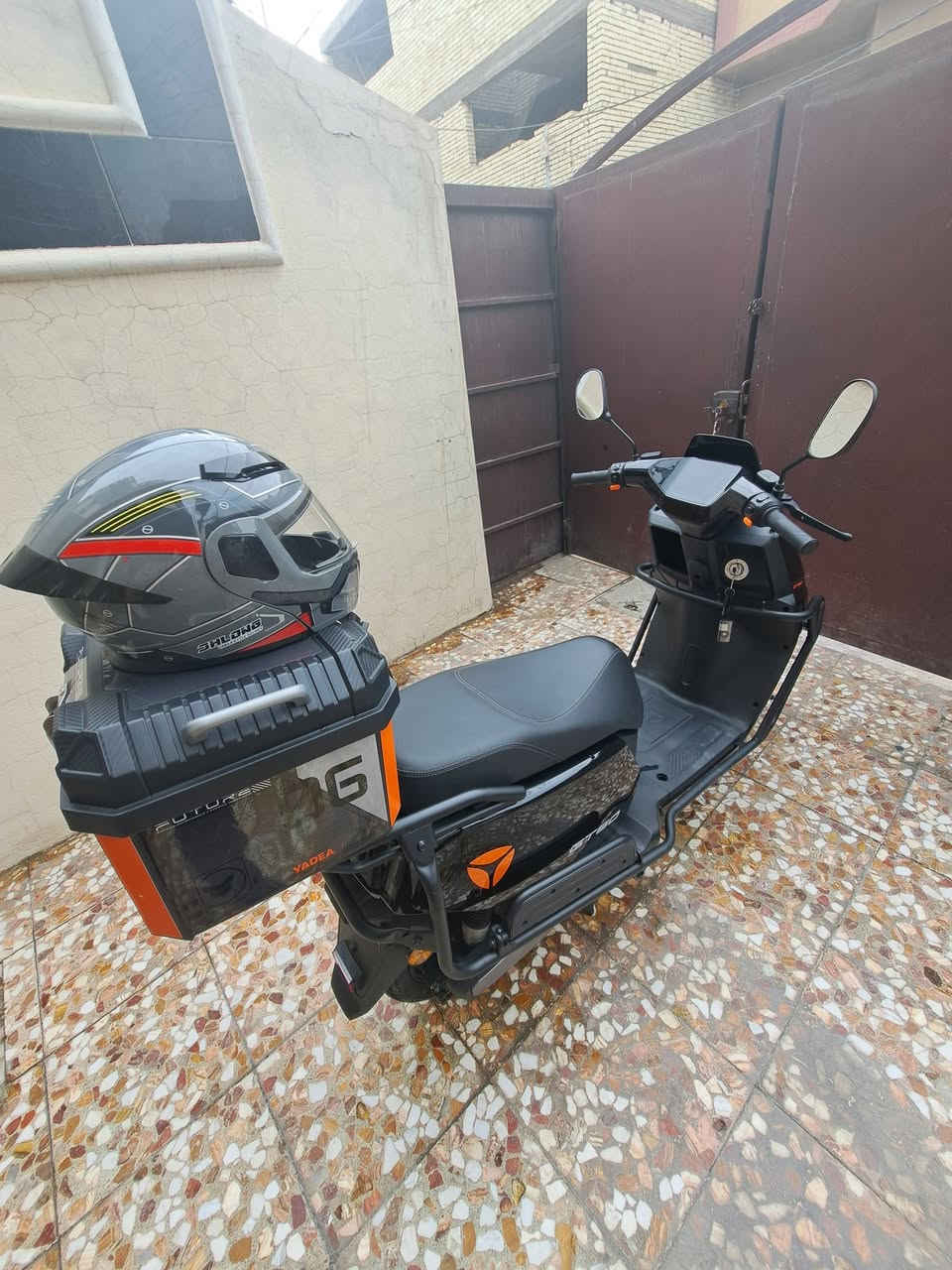 السلام عليكم دراجة شحن للبيع من شركة ياديا gt60
درع ماخذهة بشهر ال٩ الدراجه بيهة ظمان من الشركة سنتين على البطاريات والملف وسنة على العقل والكهربائيات
وياهة خوذة وكفوف مكاني بغداد الدورة نهاية شارع ٦٠
السعر ١ مليون وبيها مجال بسيط حك الجية
***********
